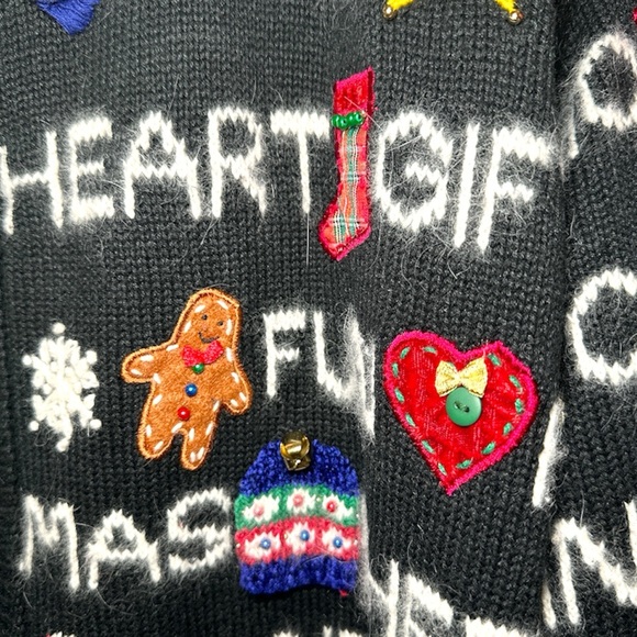 Marisa Christina Vintage Christmas Sweater with Audible Sleigh Bells - Picture 4 of 4